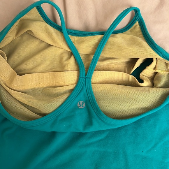 Emerald green lululemon top - Picture 3 of 3